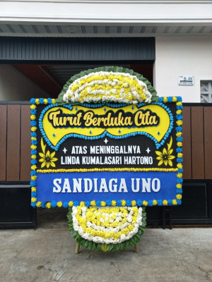 Papan Bunga Duka di Pontodon Timur